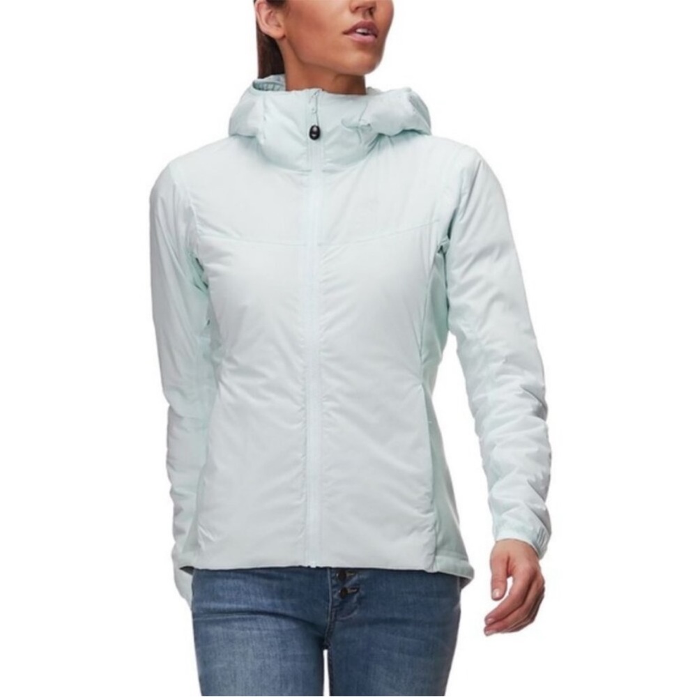 Arc'teryx Women's Atom LT Hoody in Dew Drop Size S